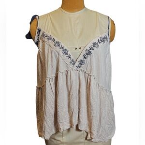Embroidered Boho Sleeveless Top with shoulder ties Wide V-neck M medium Altar’d